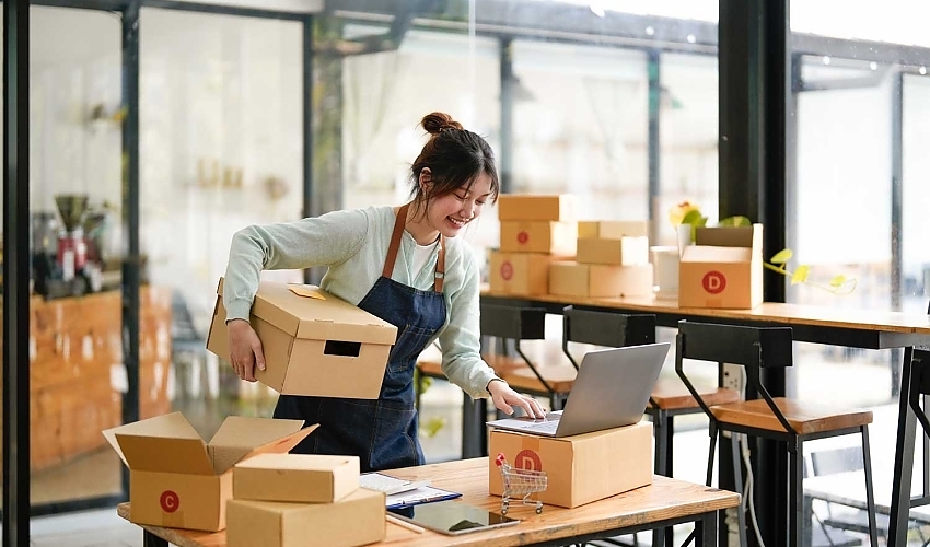 Why Fast Funding Beats Venture Capital for Most Ecommerce Founders